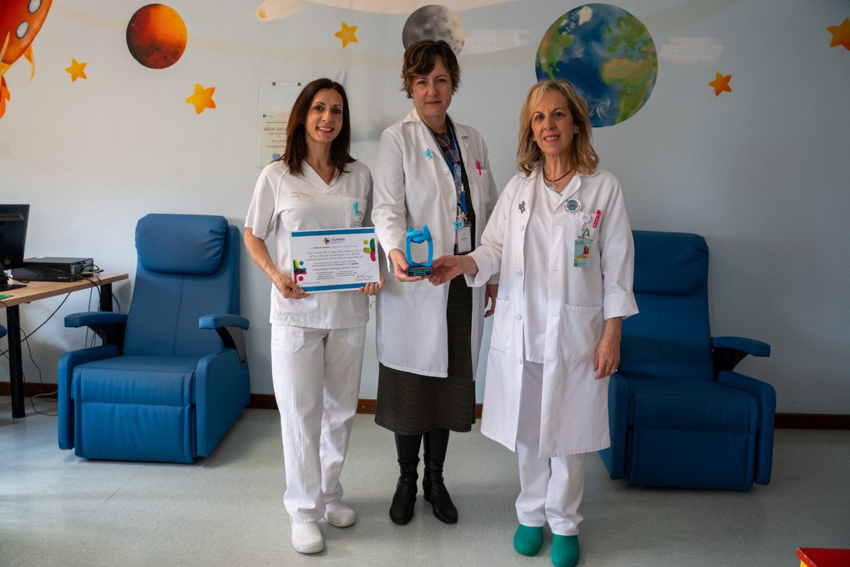 🔝Enhorabuena al excelente equipo de Enfermería por su apuesta por la investigación.
Premian a enfermeras por un exhaustivo trabajo sobre los efectos de las gafas virtuales🥽en el bienestar de los pacientes pediátricos ante una cirugía.
Enhorabuena.
huvn.es/noticias/enfer…