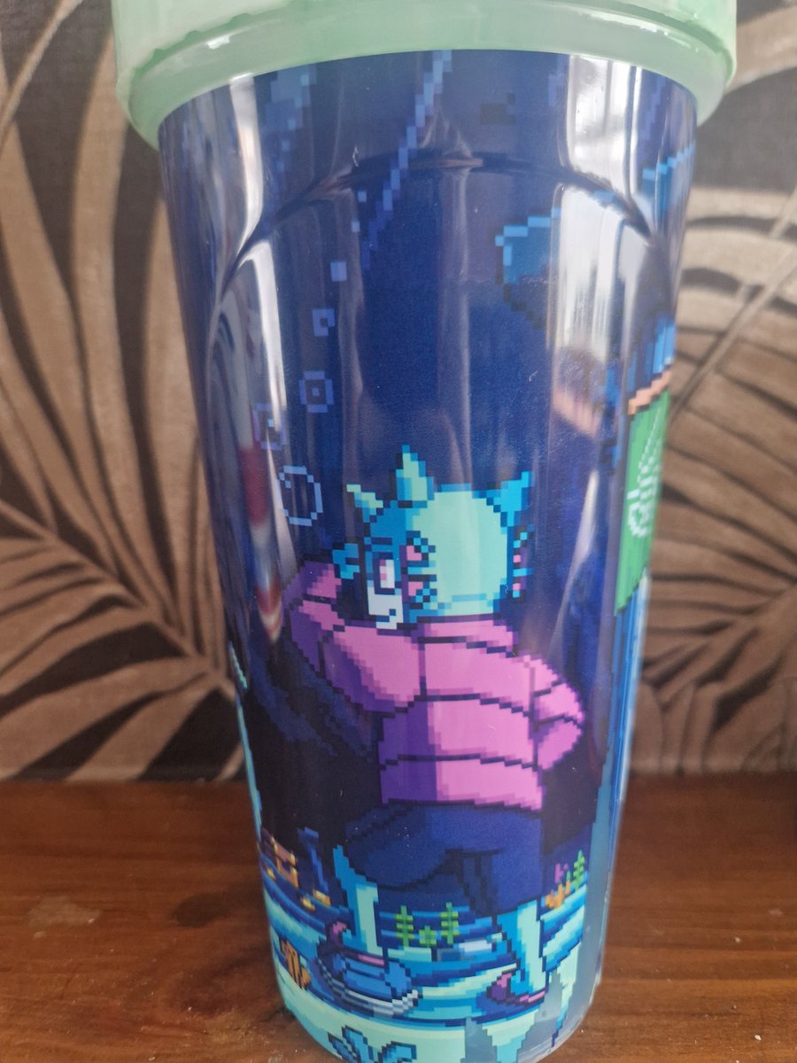 SOLID_TITANS's tweet photo. Just got this today and it's amazing thanks @BigPuffer and @GamerSupps.
Use Code Puffer or Code Cloo. https://t.co/cIswmLGrrt
