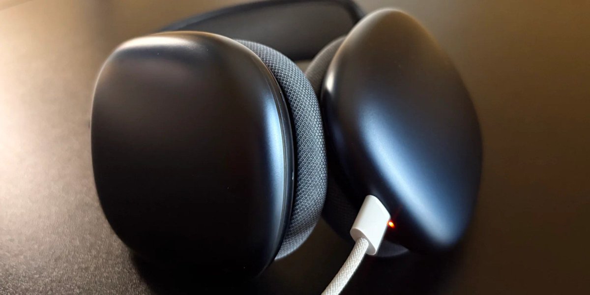 AppleX4_'s tweet image. 📢 Apple lanza un nuevo cable USB-C a jack 3.5mm 🎧 pensado para los AirPods Max y Beats Studio Pro. Ideal para conectar a un Mac, consola o sistema de avión... ¡y con baja latencia para gamers y creadores! 🔗 $39.

#Apple #AirPodsMax #USBTypeC