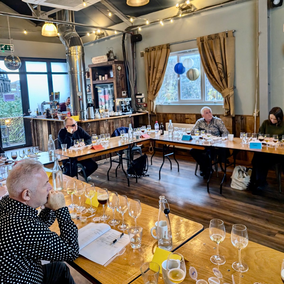 LAST CHANCE to join us on next week's How to Judge Beer and Understanding ‘Off Flavours’ course in London 🍻

Course information:

🗓️ Thursday 3rd April
📍 Brewhouse and Kitchen, 2A Corsica St, Highbury, N5 1JJ
⏰ 10 am – 4 pm

Be quick to book your place: cask-marque.co.uk/pubs/training/…