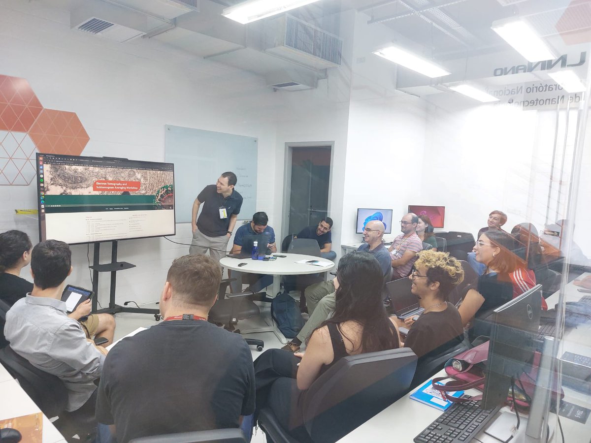 👏 The Electron Tomography &amp; Subtomogram Averaging Workshop has officially begun at <a href="/CNPEM/">CNPEM</a>!

🔬 With hands-on training and in-depth explorations of Cryo-ET, participants are diving into an intensive program. Stay tuned for more!

#ImagingTheFuture