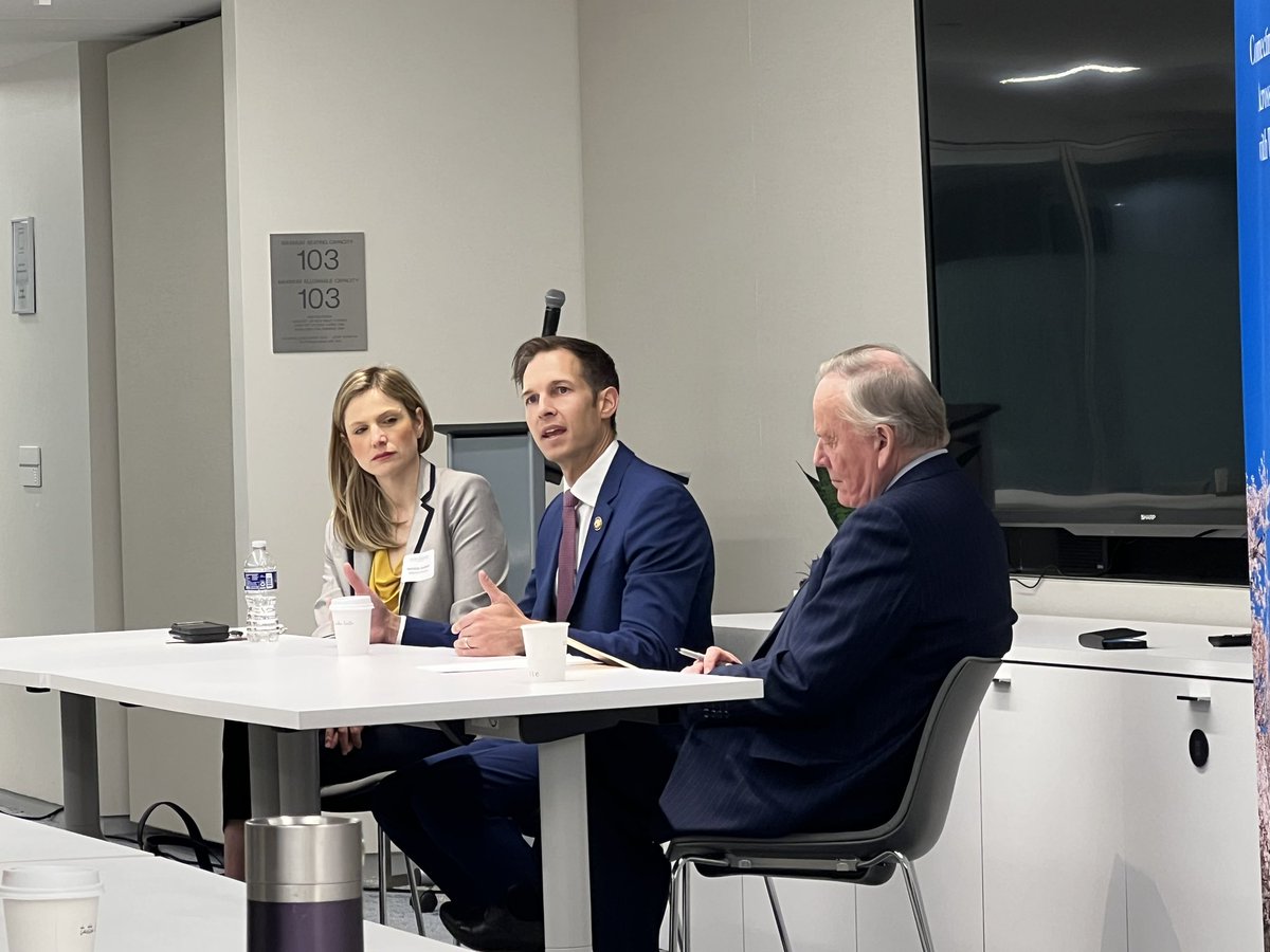 EmilyHeisig's tweet photo. Great to be joined by @RepAuchincloss in DC this morning at @NECouncil’s #CapitalConversations breakfast. Thanks to @nationalgridus for hosting us! https://t.co/GchsRfWA32