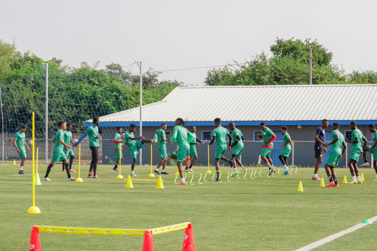 CentreChiefsFC's tweet photo. In pictures, today’s training session as we prepare for our encounter against Tafic this weekend. We are the House of Chiefs!🦾
#TodaysTraining https://t.co/kcNxqPNJi3