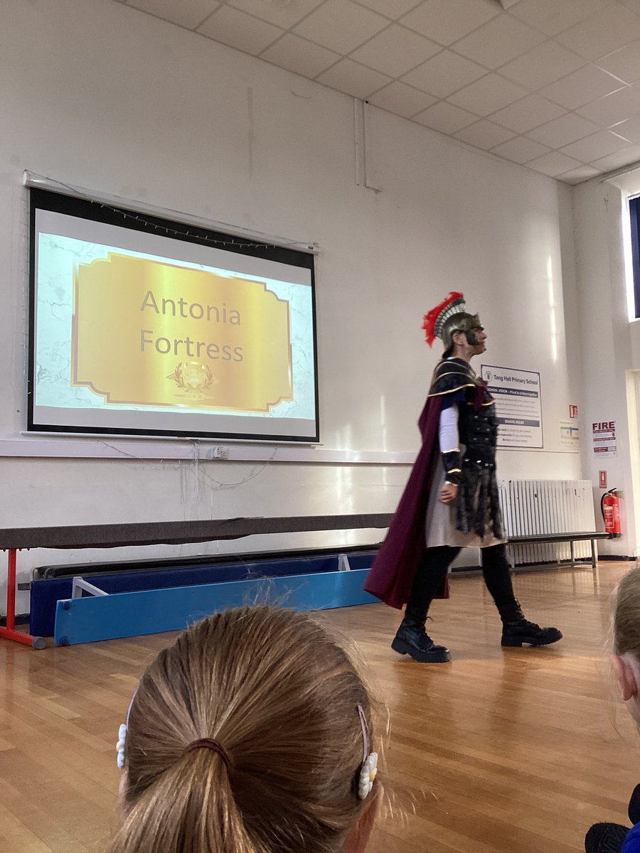 We have had a lovely morning in school with YoYo! Learning all about the Easter story.
