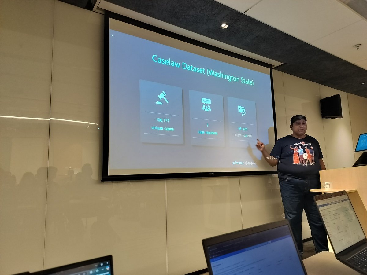 augvcor's tweet image. 8/ Next up was my workshop on building an #AI app with @Azure @PostgreSQL #FlexibleServer;  folks learnt to harness #pgVector, #pgAdmin to explore #SemanticSearch, #DiskANN and #GraphRAG