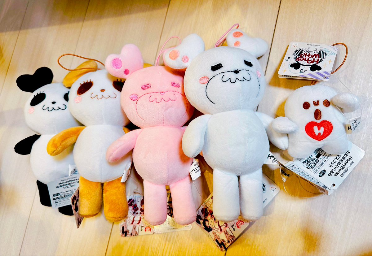 実家に大量に置いてあったハニワグッズを送ってもらって整理中なん