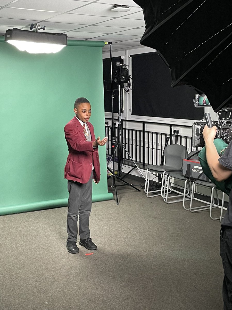 STACExArts's tweet photo. Brilliant afternoon filming 🎥 with @The_Globe @DeutscheBank with Year 7 students @stacsouthwark @STAC6thform for their production of Macbeth for young audiences 🎭 “Out damned spot” 🩸 https://t.co/3UvrWUTq1b