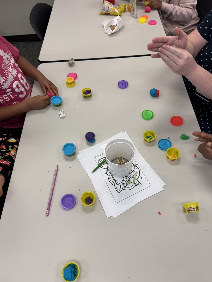 adwoa_md's tweet photo. Another fun afternoon with @DurhamPublicSch elementary students learning all about the brain! 🧠✨
We explored the structure and function of the cerebrum, cerebellum, and brainstem—then brought our knowledge to life with Play-Dough models! @Duke_CTSI #STEM #FutureScientists https://t.co/vwrdKtneLp