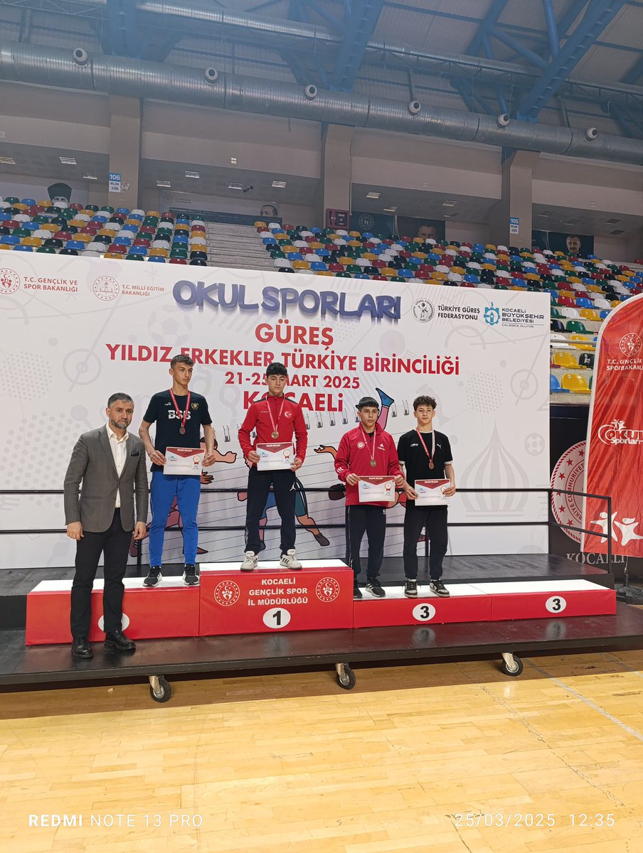 🇹🇷YILDIZLAR SERBEST GÜREŞ TÜRKİYE ŞAMPİYONASI 🇹🇷

Okulumuz Zehra Nihat Moralıoğlu Ortaokulu Öğrencilerimiz 

57 Kg Ahmet Bal Türkiye Üçüncüsü 🥉 

52 Kg Yahya Sönmez Türkiye Şampiyonu 🥇

Ayrıca Takım sıralamasında Okulumuz Türkiye Üçüncüsü olmuştur.