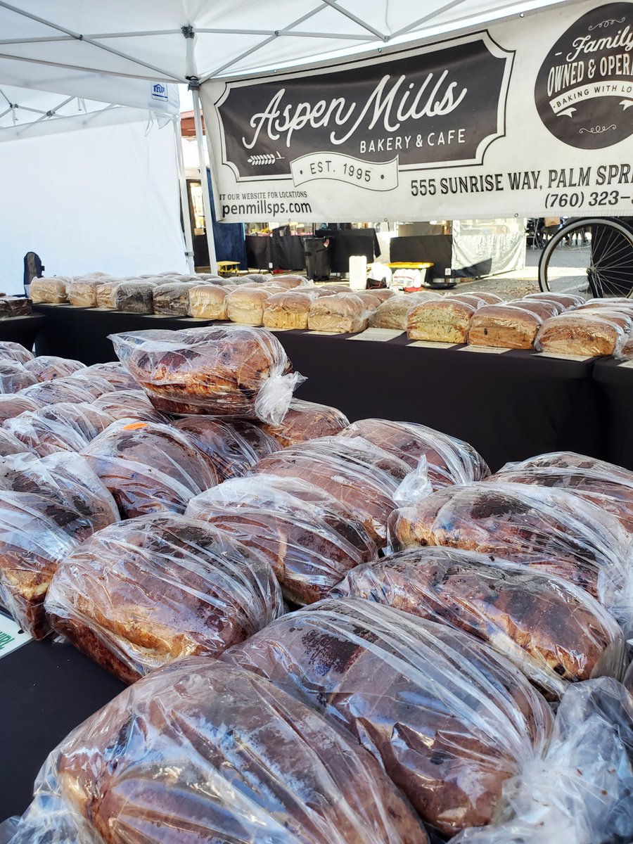 StreetFairatCOD's tweet photo. Aspen Mills, a beloved Palm Springs landmark, is known for its freshly baked, wholesome breads. ❤️Take your sandwiches to the next level with their delicious, handcrafted loaves! #streetfair #aspenmills https://t.co/S4eA1hXnZY