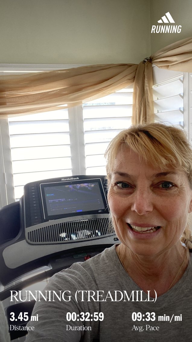 MBaker_RunSun's tweet photo. 3.45 steady miles #RunningFact- The act of running strengthens your heart and puts muscles and joints through regular beneficial stress. Have you heard the saying “Use it or lose it?” That’s where running comes in to help you use your body on the regular. ⁦@fit_leaders⁩ https://t.co/Tc3G5F8G5P