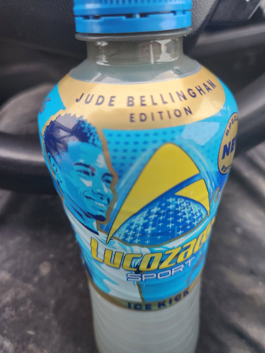 brasso76's tweet photo. @TrentAA would love to get his lips on a bit of that.

#judebellingham https://t.co/kd05Q9Q9do