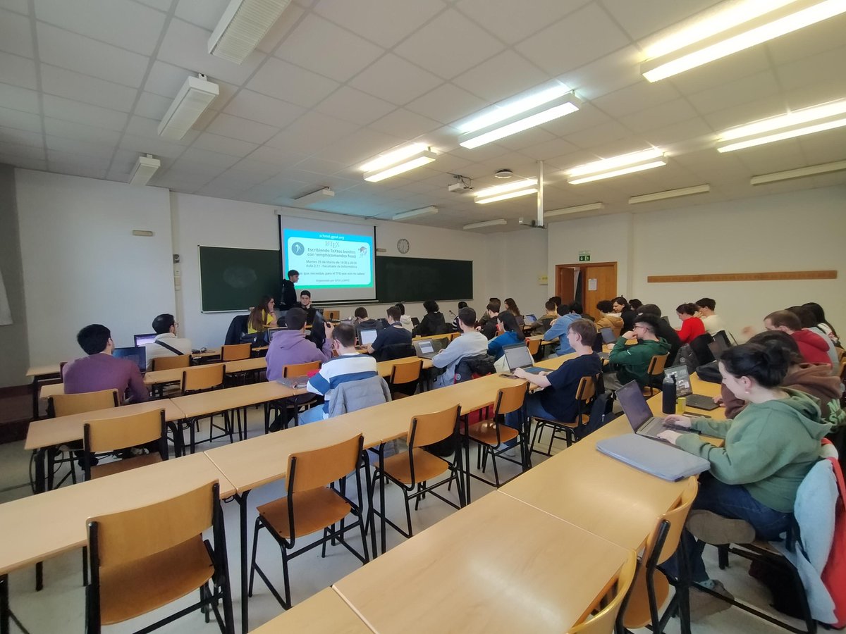 ¡Aula a tope en el #GPULSchool de LaTeX con DAFIC!