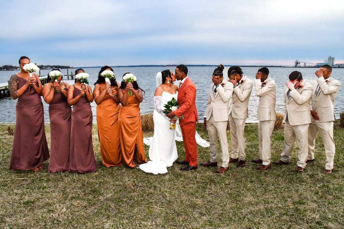 Slim__Rob's tweet image. What a time. Black is beautiful. Fifty Shades Of Brown. S/O the Montgomery’s 🤞🏾🖤🤎