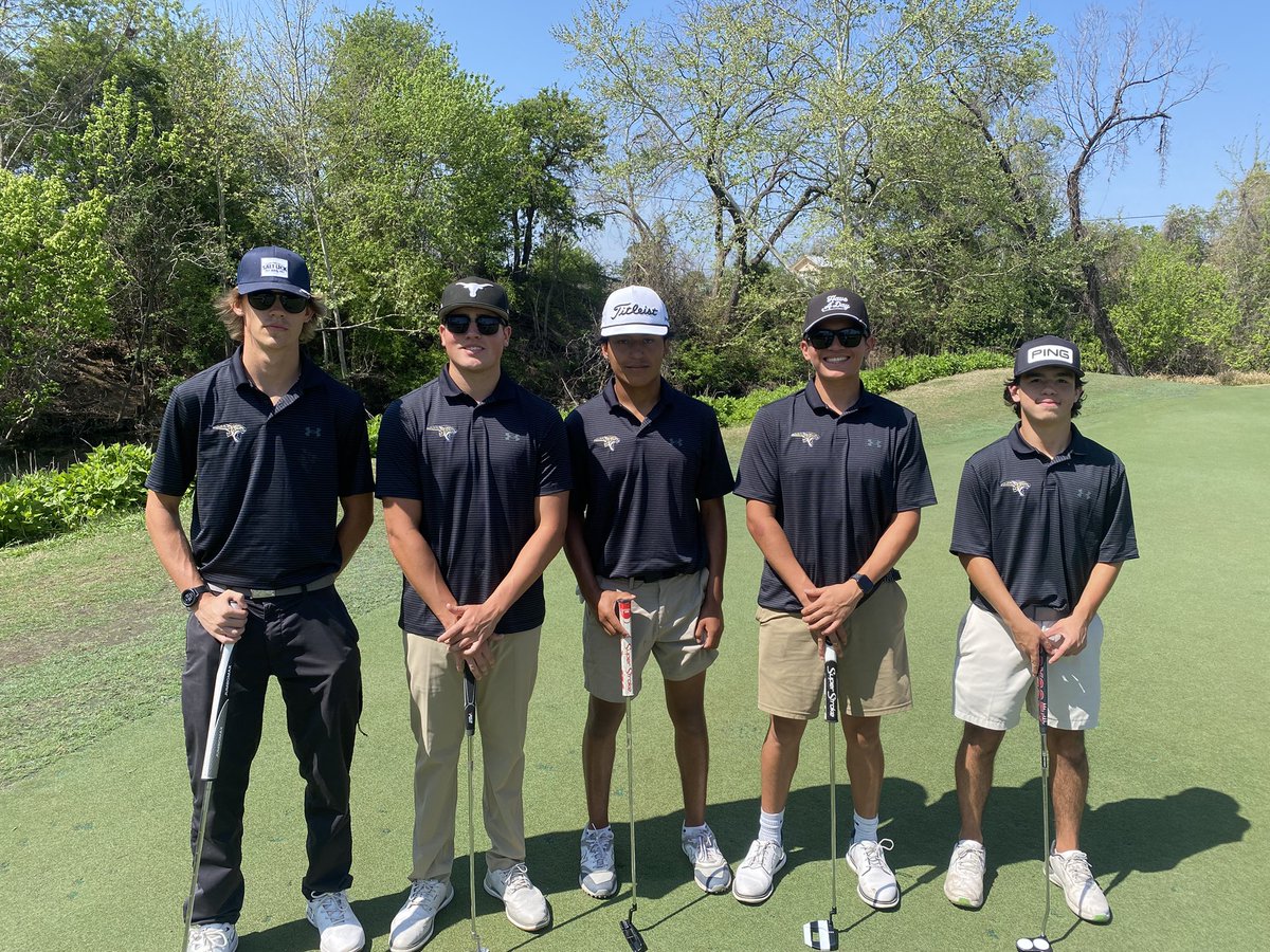 Jag Boys 2 teeing off.