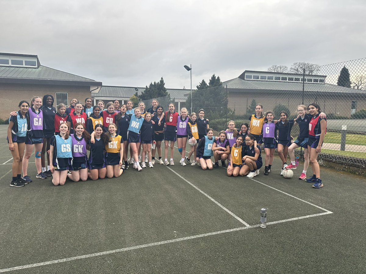 Year 7-9 took park in the House Versatility Netball Tournament this evening during their final training session.  Great support for one another across the year groups.  Well done Moira 🟢 for coming out on top 👍👏