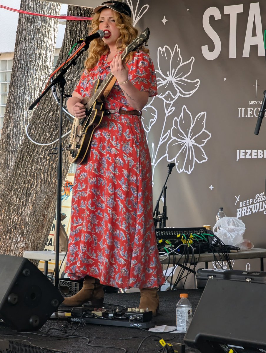 The Rock Club (@therockclubuk) on Twitter photo Thanks to <a href="/totolondon/">James Earl</a> for the continued look-back <a href="/sxsw/">SXSW</a> music… here’s Day 3 which kicked off with the brilliant <a href="/emoenmusic/">Elizabeth Moen</a> therockclubuk.com/festival-revie… Thanks to <a href="/totolondon/">James Earl</a> for the continued look-back <a href="/sxsw/">SXSW</a> music… here’s Day 3 which kicked off with the brilliant <a href="/emoenmusic/">Elizabeth Moen</a> therockclubuk.com/festival-revie…