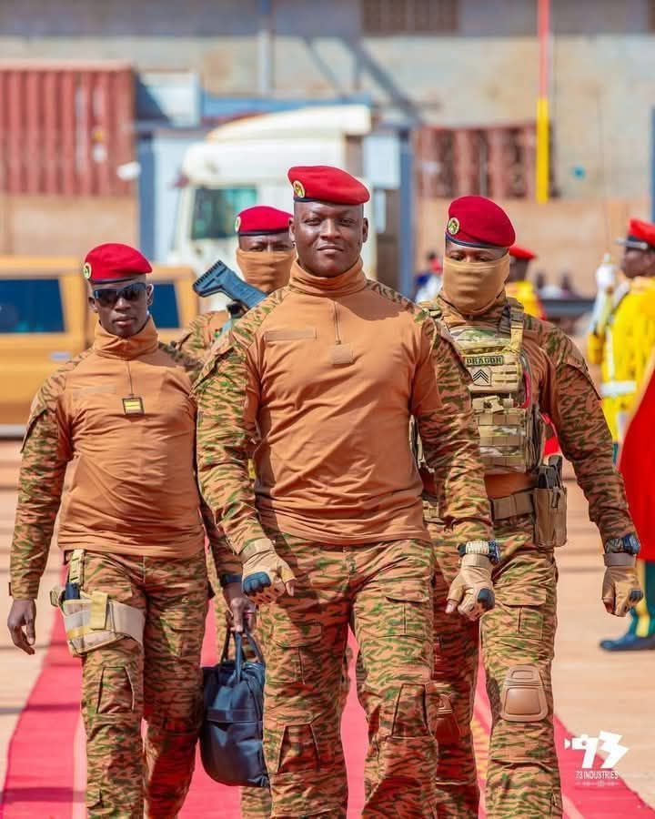 AfricanHub_'s tweet photo. "They keep telling me I will die like Gaddafi, Thomas Sankara or any young leader that tried to make Africa better. I am not scared and I won’t regret dying for my people" ~ Ibrahim Traore (President of Burkina Faso) https://t.co/s7u2ns0w7V