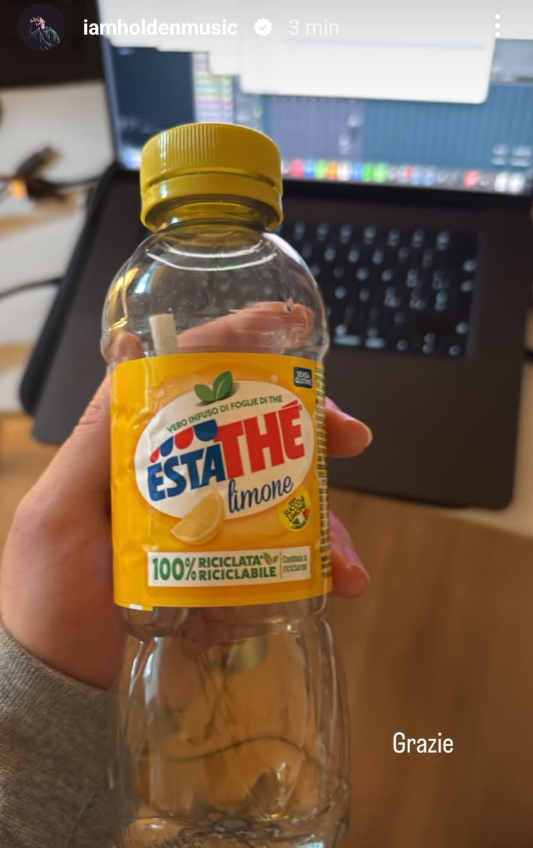 fr4_nc3sc4's tweet photo. dalla parte giusta #teamlimone !! https://t.co/CZNnQGhDkI