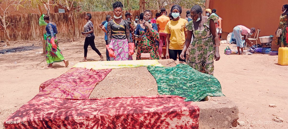 UNE FORMATION QUI VALORISE LE SAVOIR-FAIRE LOCAL DANS L'AMBITION ENTREPRENEURIALE DES JEUNES EN MILIEU RURAL...

Nous croyons à l'autonomisation des jeunes à travers les innovations entrepreneuriales qu'ils peuvent apporter dans la valorisation culturelle.

<a href="/SuuduAndal/">SUUDU ANDAL</a>