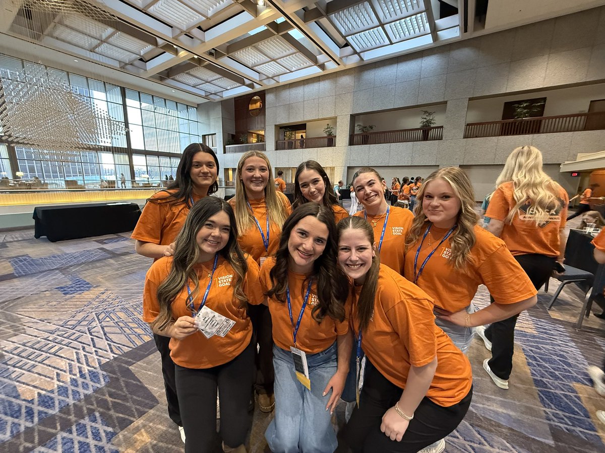 Francis Howell DECA tweet media