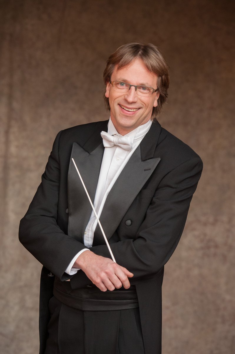 Hailed by The New York Times as “a fiery conductor with a kinetic style,” Eckart Preu takes the podium to lead the MSO in The British Isles. This captivating performance will transport you on a sweeping musical adventure.

📅 Mar 28 and 30 🎟️ MemphisSymphony.org