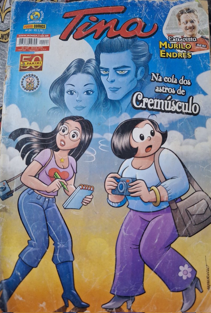 manucheeses's tweet photo. @its_nyat @peitosdowoozi Tem essa também das meninas atrás do pessoal de "cremúsculo" https://t.co/oO4QQ52sXE
