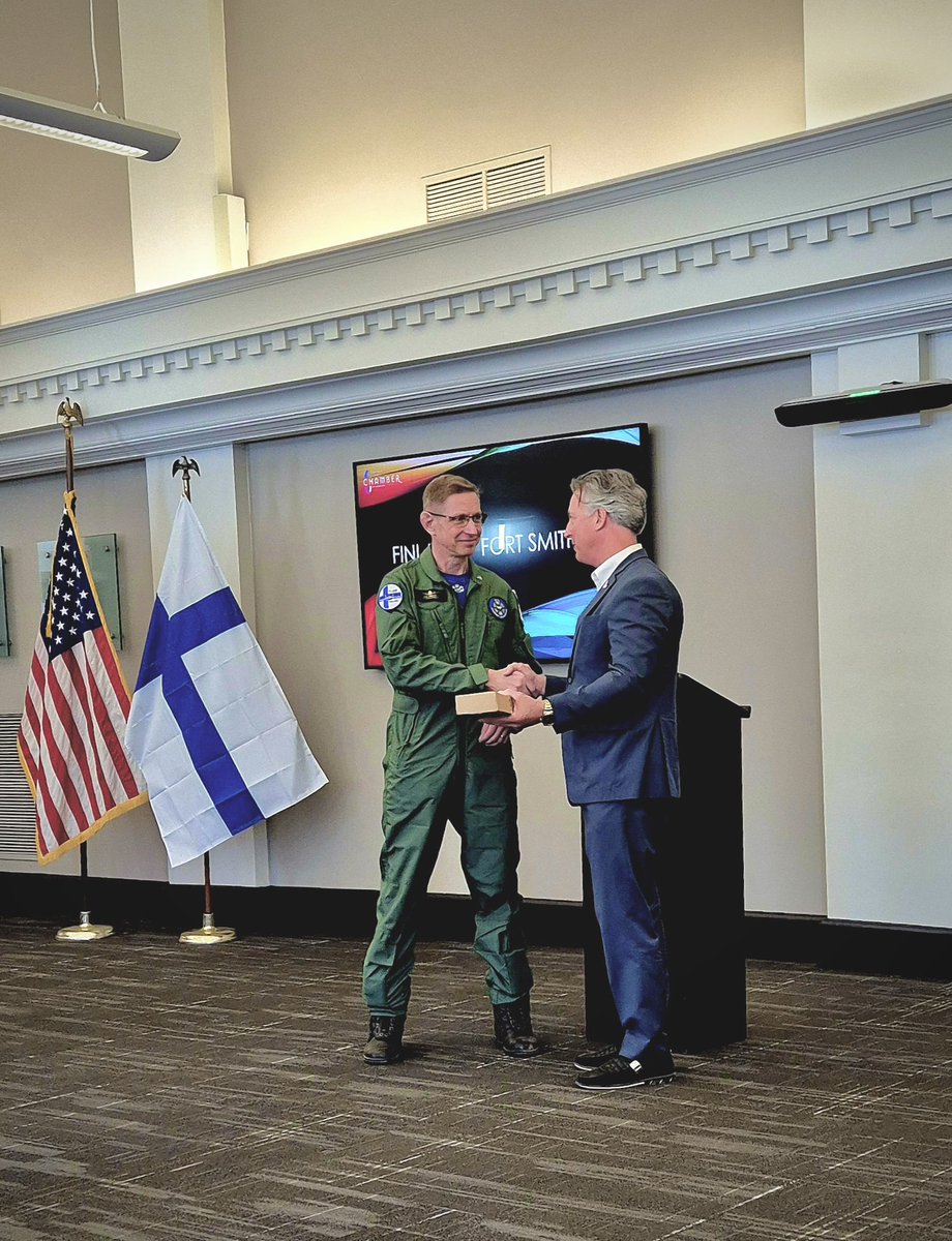 FinnishAirForce's tweet image. Suomalaisten vastaanotto Fort Smithissä oli lämmin. Paikallinen yhteisö odottaa innolla suomalaisen koulutusjoukon saapumista kaupunkiin.

#ilmavoimat #F35hanke #F35Programme #F35 @188thW @FtSmithARK @ftsmithchamber @theF35JPO