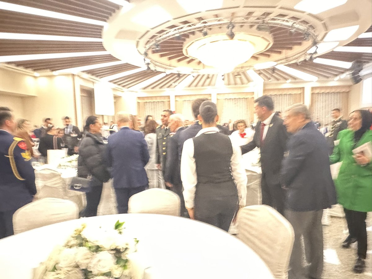 Milli Savunma Bakanlığımızın <a href="/tcsavunma/">T.C. Millî Savunma Bakanlığı</a> düzenlediği şehit ailelerimiz Gazilerimiz ve ailelerin katıldığı iftar proğramına #UzmanÇavuş’ları temsilen katıldık.
Sayın Bakanımıza ve Değerli Komutanlarımıza  camia adına teşekkür ederim
Kahramanların tüm sorun mağduriyetlerini birlikte