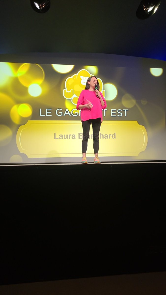 Bravo à <a href="/laura_NTE/">Laura Blanchard</a> qui remporte le prix de la catégorie Personnalité Search de l'année ! <a href="/SMX_Paris/">SMX Paris</a>