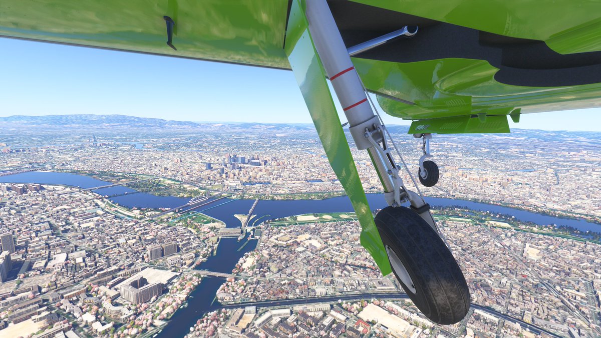 WhiteDearMonk's tweet image. ほんで、Liteっちゅうのが #XBOX 用の2Kリバリー😳（そういえば他の機種でもあったかも
オートパイロットは賢いし😳（標準でも #Simbrief でもどっちもOK
#アクションカメラ がギア出しで切り替わるし😳

ええやん
ずっと使えるやん

#MSFS #MSFS2024 #FS2024
#FSR500 #FSREBORN