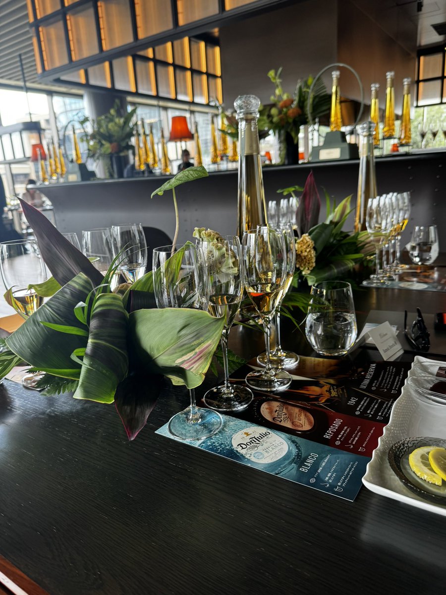 CRT(テキーラ規制委員会)によると、日本はテキーラの対輸出国ランキングは6位だけど、売上額は米国についで2位！らしく、ラグジュアリーテキーラマーケットの市場の成長を感じる。
ブランドもかなり増えたし、今年まだまだ増える(実は告知前の発売情報が続々と届いてる)。
今年の動向は要注目ですね。