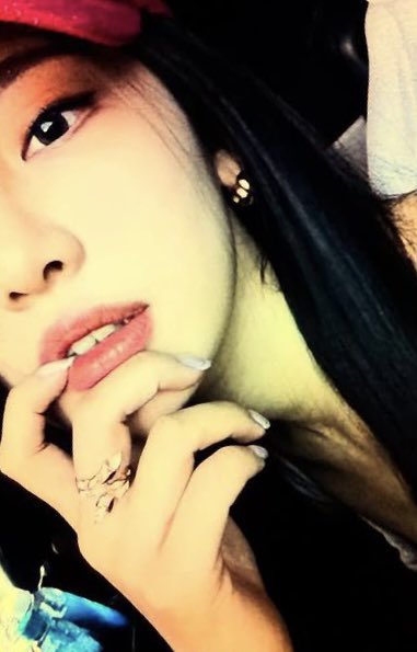 𝖻𝗈𝗍𝗁  𝗆𝖾𝗇  𝗈𝗋  𝗐𝗈𝗆𝖾𝗇  𝖿𝖺𝗅𝗅  𝖿𝗈𝗋  𝗁𝖾𝗋 ✮˚.⋆