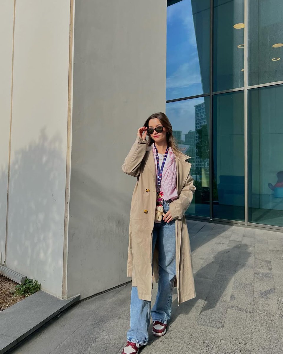 Life is like a sunny day, full of sunshine all the time🫡