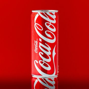 kat_banana's tweet photo. 🚨BREAKING: Do you support RFK Jr. removing high-fructose corn syrup from Coca-Cola? https://t.co/nGwR5irTsL