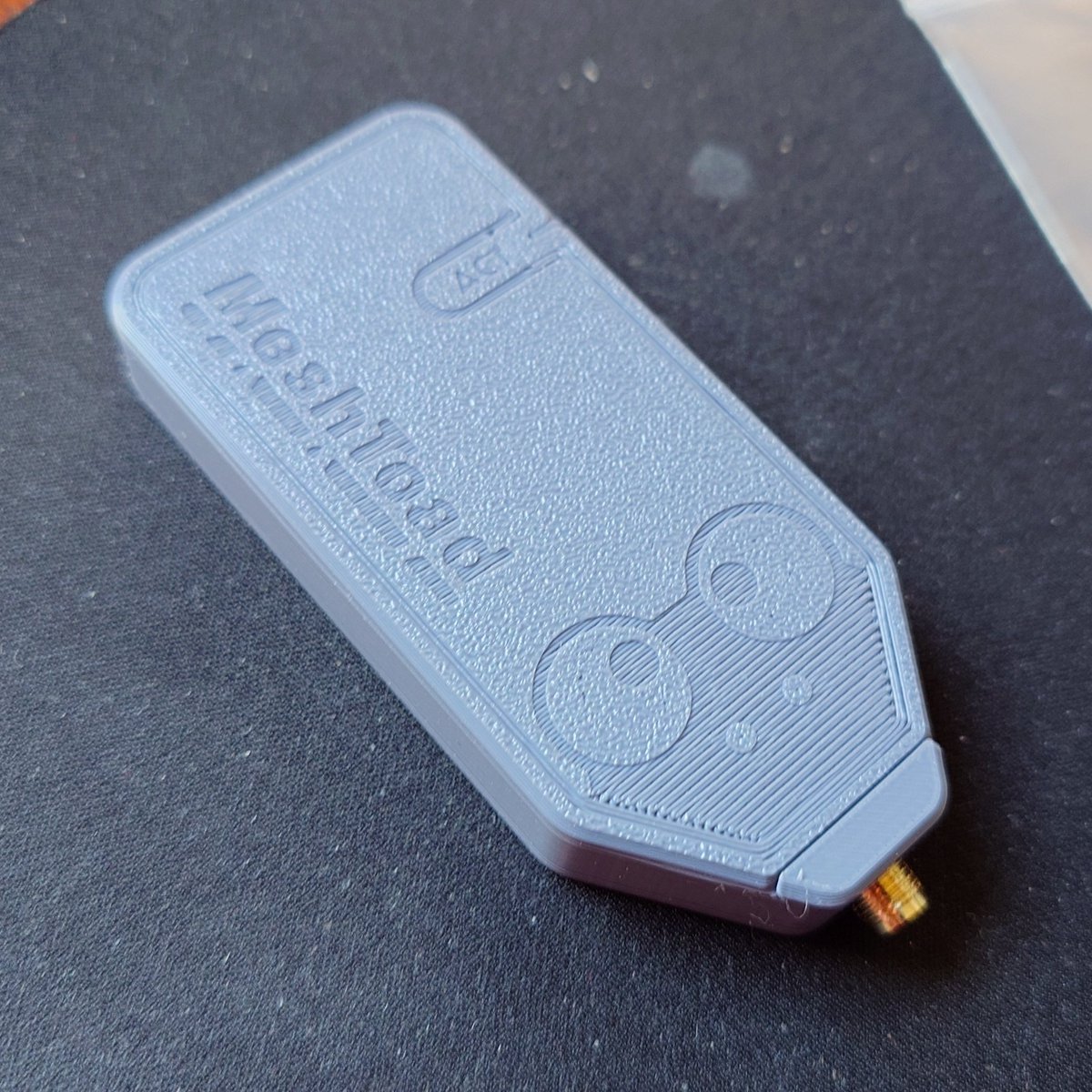nguyenkvvn's tweet photo. The local Meshtastic community asked for me to make a case for one of the boards they were developing! (USB LoRA board)

It's actually my first snap-fit model with a cantilever snap! https://t.co/SRhkJCPHBO