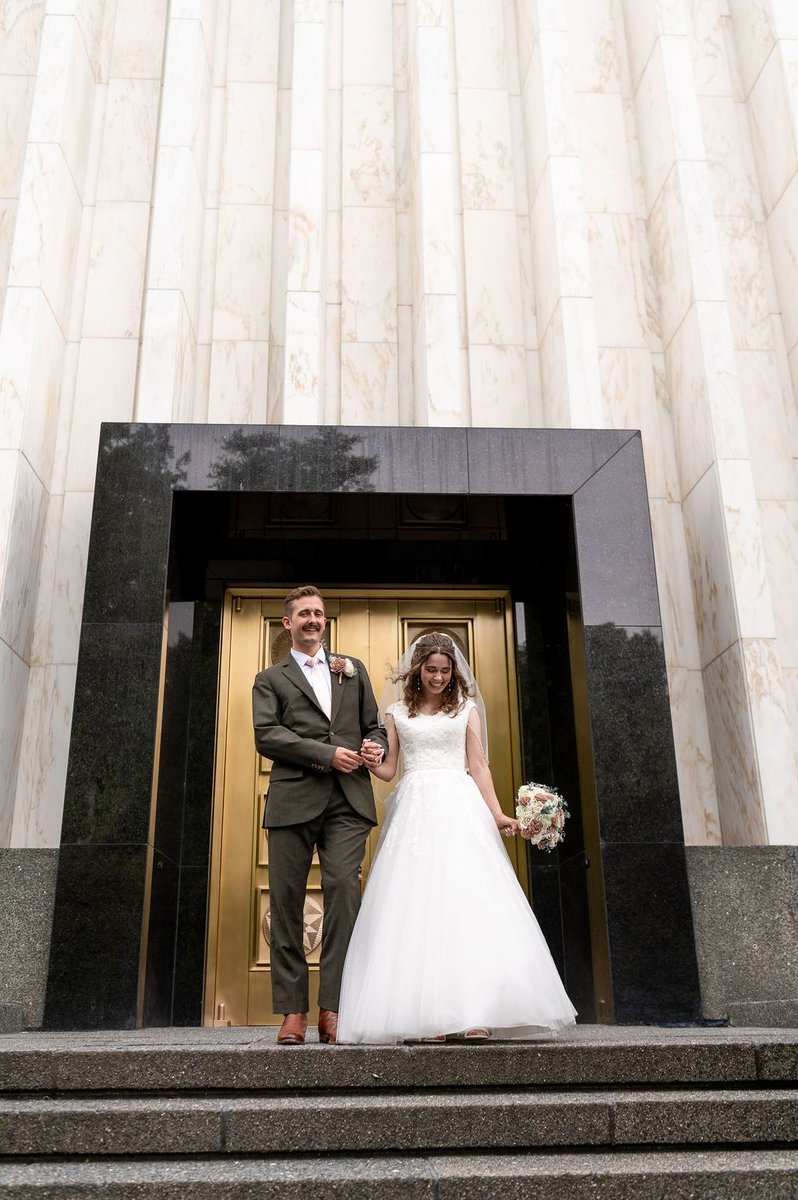 MillionKProd's tweet image. Your wedding day goes by in a flash—but your wedding film lets you relive it forever.

📌 Watch love unfold in cinematic perfection. 

#MillionKProduction #WeddingHighlights #DMVWeddings #LuxuryWeddingFilm #4KWedding #BrideAndGroom