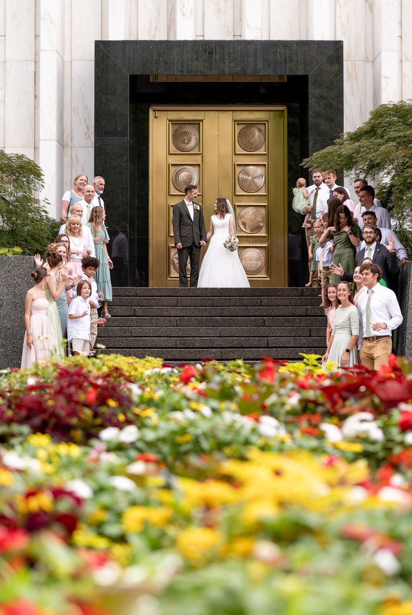 MillionKProd's tweet image. Your wedding day goes by in a flash—but your wedding film lets you relive it forever.

📌 Watch love unfold in cinematic perfection. 

#MillionKProduction #WeddingHighlights #DMVWeddings #LuxuryWeddingFilm #4KWedding #BrideAndGroom