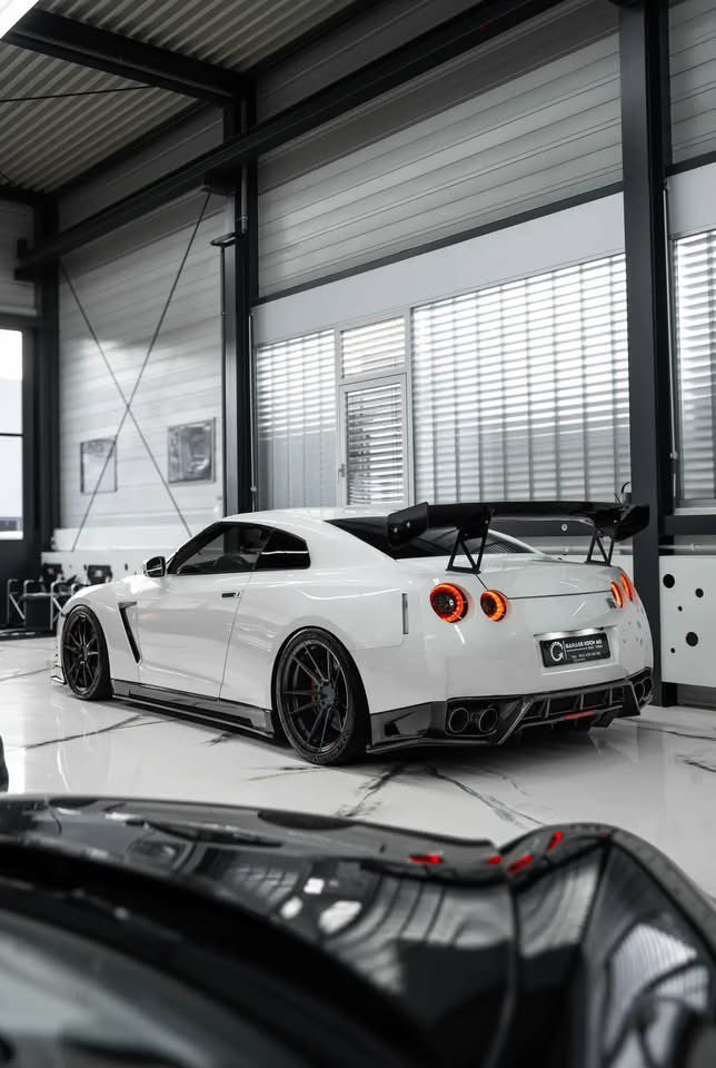 Car Culture tweet media
