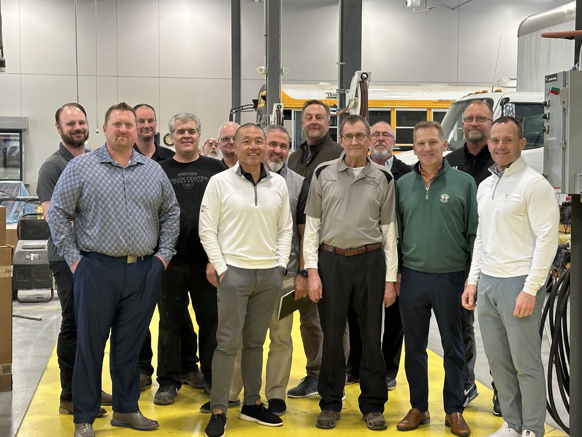 truckcentercomp's tweet photo. 40 YEARS!
Join us in congratulating Bob T. for his 40th work anniversary with Truck Center Companies! Bob has been an integral member of our Omaha team and wouldn't be where we are today without great people like him. Thank you for all your hard work! #Longevity #BestEmployees https://t.co/E0wILDHR3N