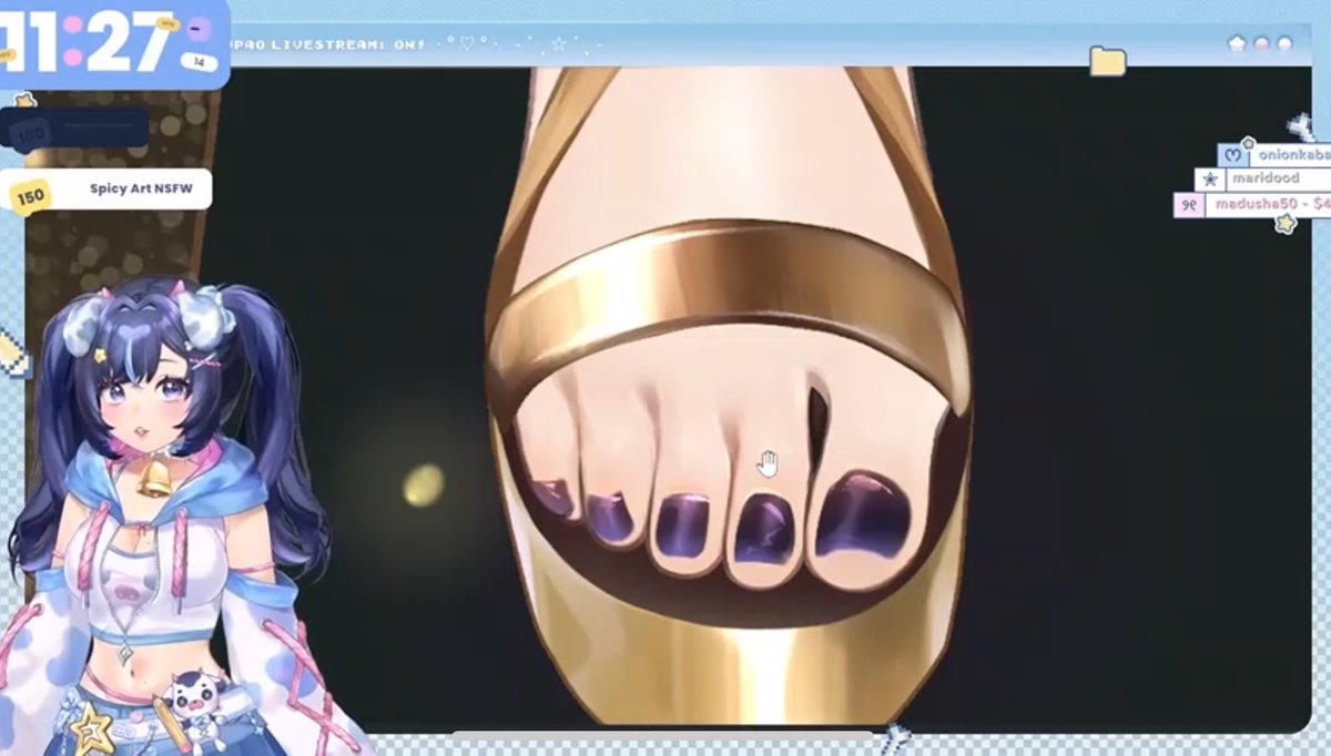 hellybean_'s tweet image. Caught @niupao looking at my feet again…