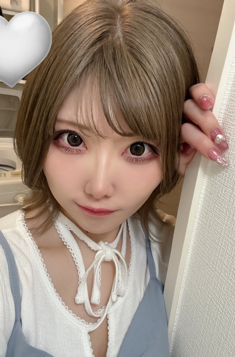 久しぶり✋
髪の毛伸びたなぁ春だなぁ