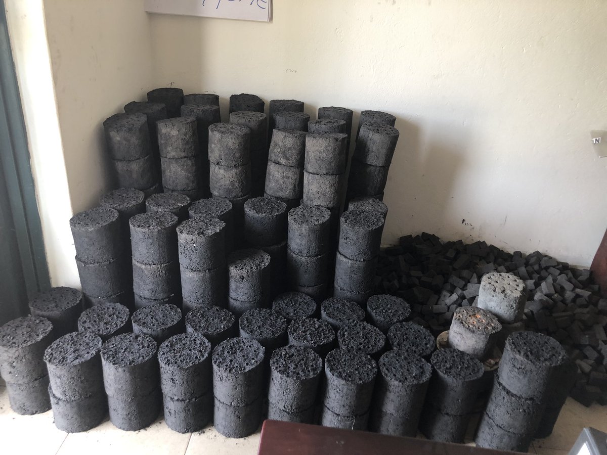 MathiasClimate's tweet photo. After receiving training from @YCCUganda, @RajeoUganda is now producing briquettes to replace charcoal and firewood usage in western Uganda. Our briquettes are smokeless and less costly, these improving indoor air pollution and reducing home expenses https://t.co/PNnA0peCvC