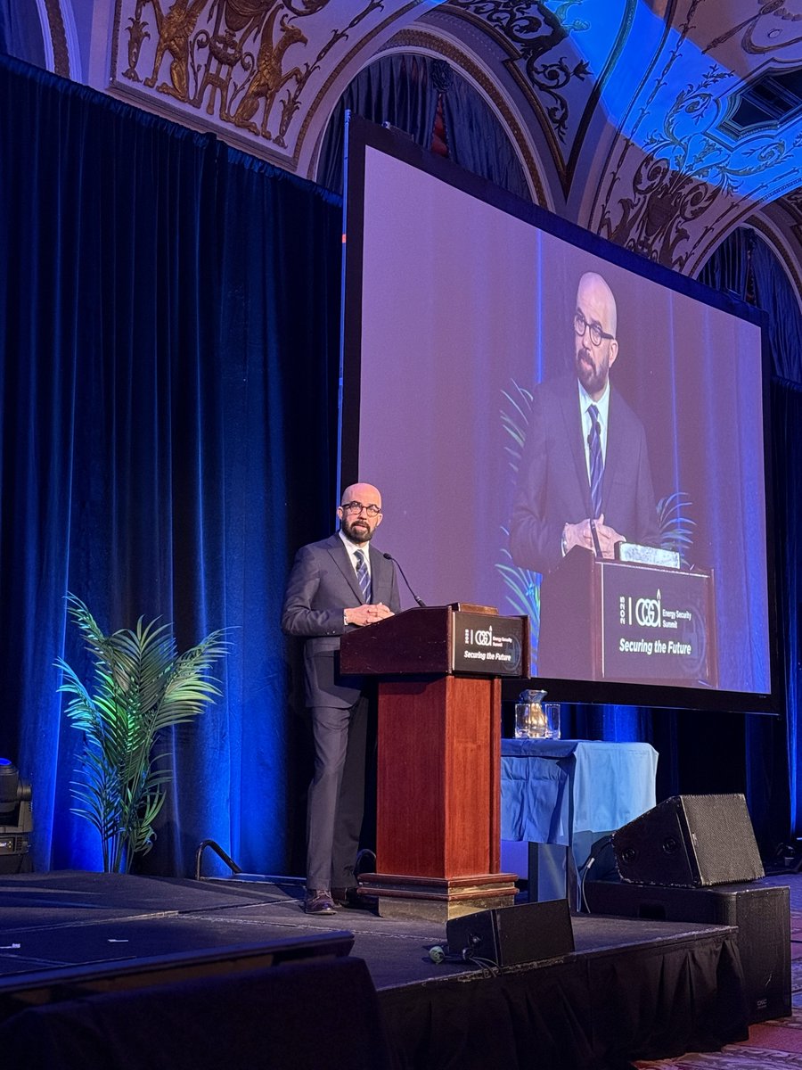 cga_acg's tweet photo. Impressive keynote address at #ESS by Peter Van Praagh (@HFXforum) emphasizing on tapping into Canada’s abundant natural gas reserves in moving the energy security conversation forward, followed by an engaging dialogue with Jason Sharpe (@ATCO Energy Systems).

#CGA #CGAESS #EnergySecuritySummit #EnergySecurity #EnergyInnovation #FutureofEnergy