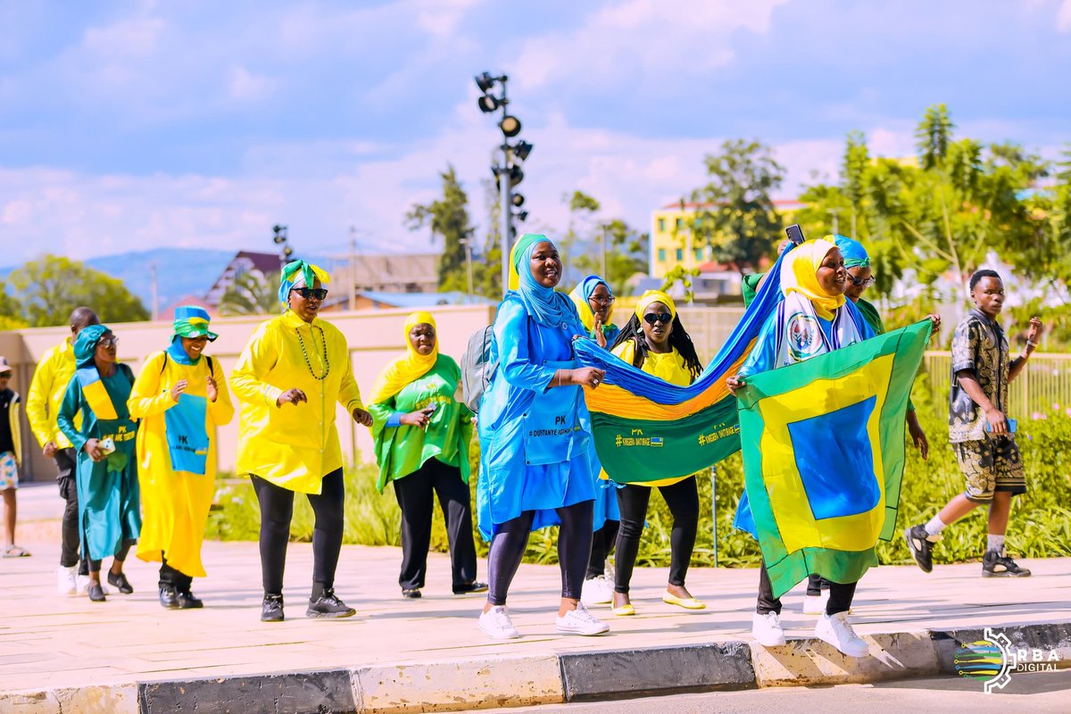 TityKayishema's tweet photo. Igihugu si igihuru
Igihugu iyo kiguhamagaye ntujijinganya mu kwitaba
Wanga kuyamenera igihugu imbwa zikayanywera ubuntu
#TweseInyumaYAmavubi #Likuena #Rwanda #Lesotho #FIFAWCQ #WCQ #WCQ2026 #FIFAWorldCup #RWALS #MtwareBeverages #FIFAWCQ2026 #FIFAWC2026Q https://t.co/Cf6ngSIJCa