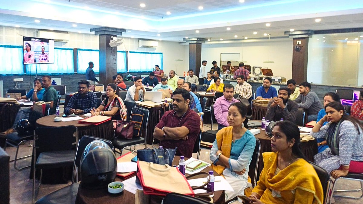 UNDP_India's tweet image. #UWIN expands its footprint nationwide! 🇮🇳

Led by @MoHFW_INDIA with support from @UNDP_India, #UWIN is making vaccinations more accessible &amp;amp; efficient.

Proud to support @wbdhfw in rolling out this digital platform in #WestBengal, training healthcare workers to use this…