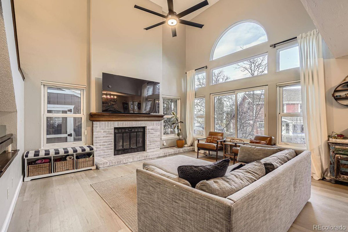 WillGosch's tweet photo. 🌟 Congratulations to the New Homeowners! 8502 Oak ST, Arvada, CO is sold! 🏡 Visit https://t.co/cKCBGG3N4V for more! #JustSold #ArvadaCO #RealEstate https://t.co/qyMXyb1Epn