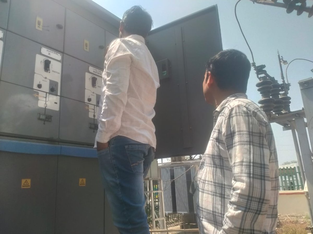 गर्मी मे सूरज और विद्युत विभाग के बीच संघर्ष रहता है। 🙏