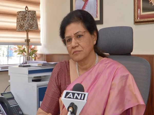 Gig workers to be covered under Ayushman Bharat, preparations for scheme rollout almost complete: Labour Secretary

Read <a href="/ANI/">ANI</a> Story | aninews.in/news/business/…
#GigWorkers #Gig #LabourSecretary