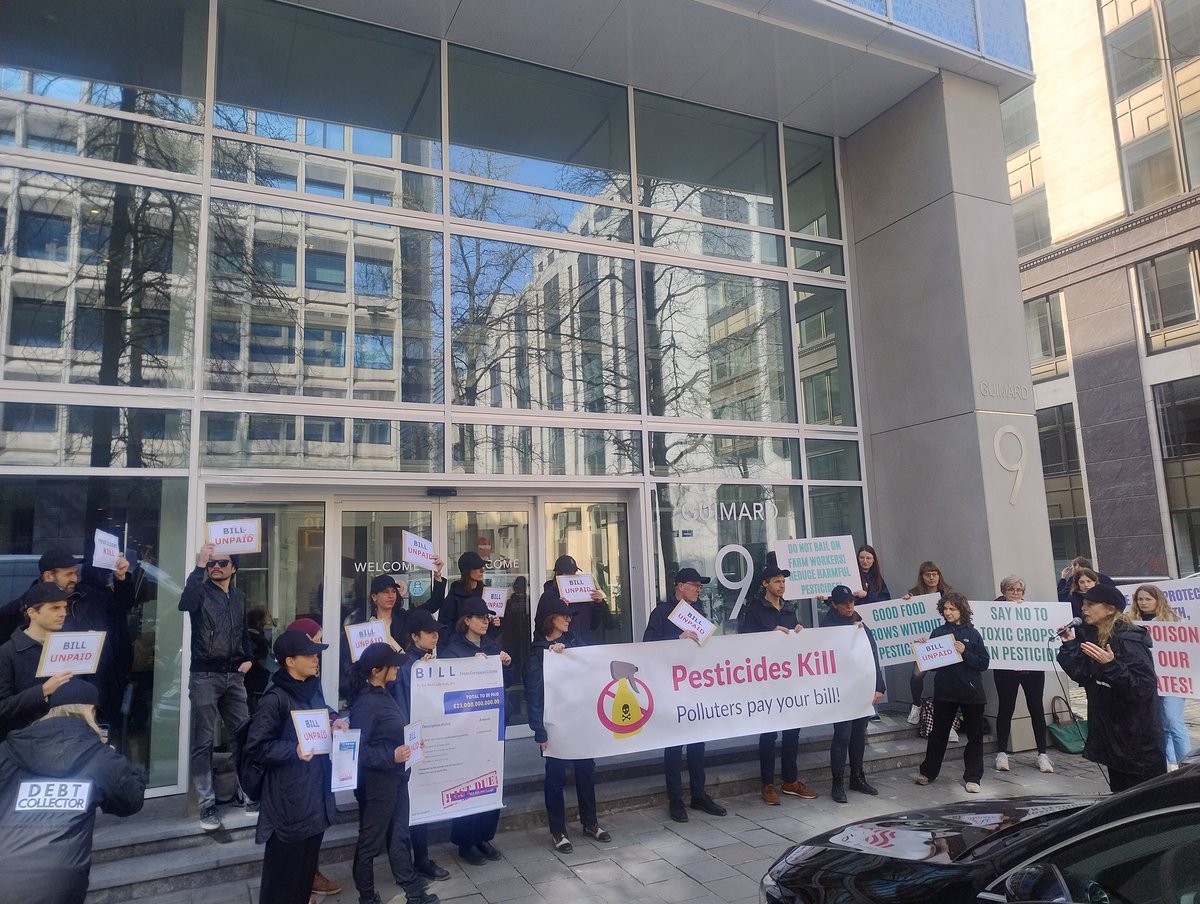 PAN Europe (@europepan) on Twitter photo Pesticides kill, polluters pay your bill! Protest in front of the pesticide lobby group <a href="/CropLifeEU/">CropLife Europe</a> in Brussels. Conservative estimate of damage to health and environment over the last 10 years: โฌ 23 Billion. Pesticides kill, polluters pay your bill! Protest in front of the pesticide lobby group <a href="/CropLifeEU/">CropLife Europe</a> in Brussels. Conservative estimate of damage to health and environment over the last 10 years: โฌ 23 Billion.